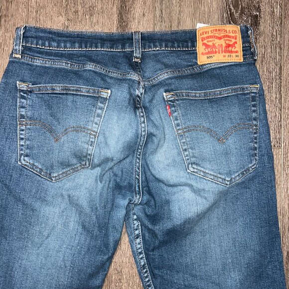 Levis 505 Jeans Mens 32x30 Blue Denim Regular Fit Straight Leg Medium Wash - Picture 6 of 7